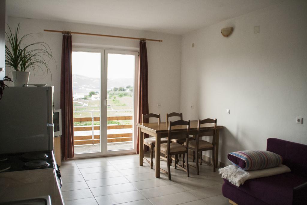 House Baglija Apartment Lumbarda Ruang foto
