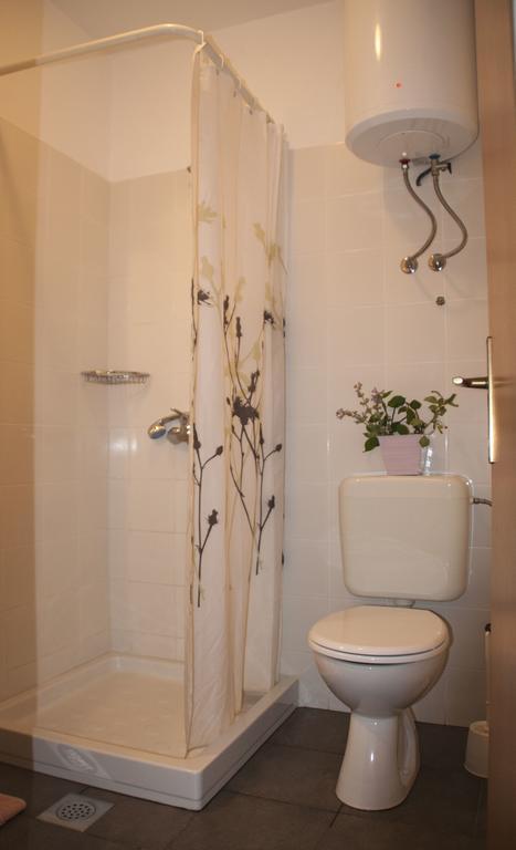 House Baglija Apartment Lumbarda Ruang foto