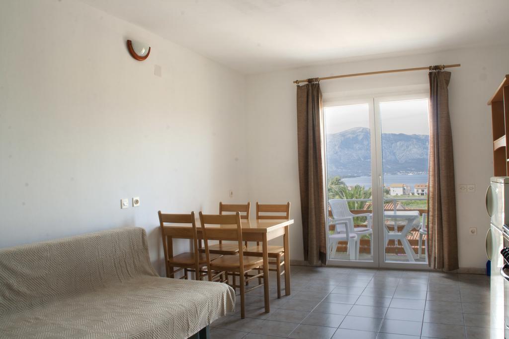 House Baglija Apartment Lumbarda Ruang foto